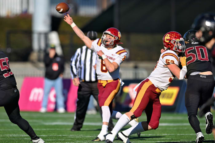 a Central Catholic Tualatin 6A Oregon football final November 22 2023 Leon Neuschwander 18